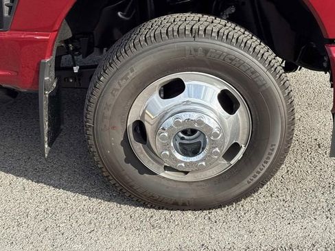 New 2026 Ford F350 Platinum image 9