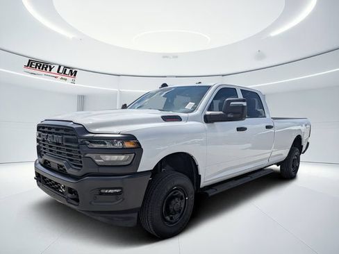 New 2026 RAM 2500 Tradesman AWD/4WD image 7