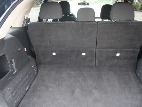 Used 2011 Ford Edge SEL FWD image 29
