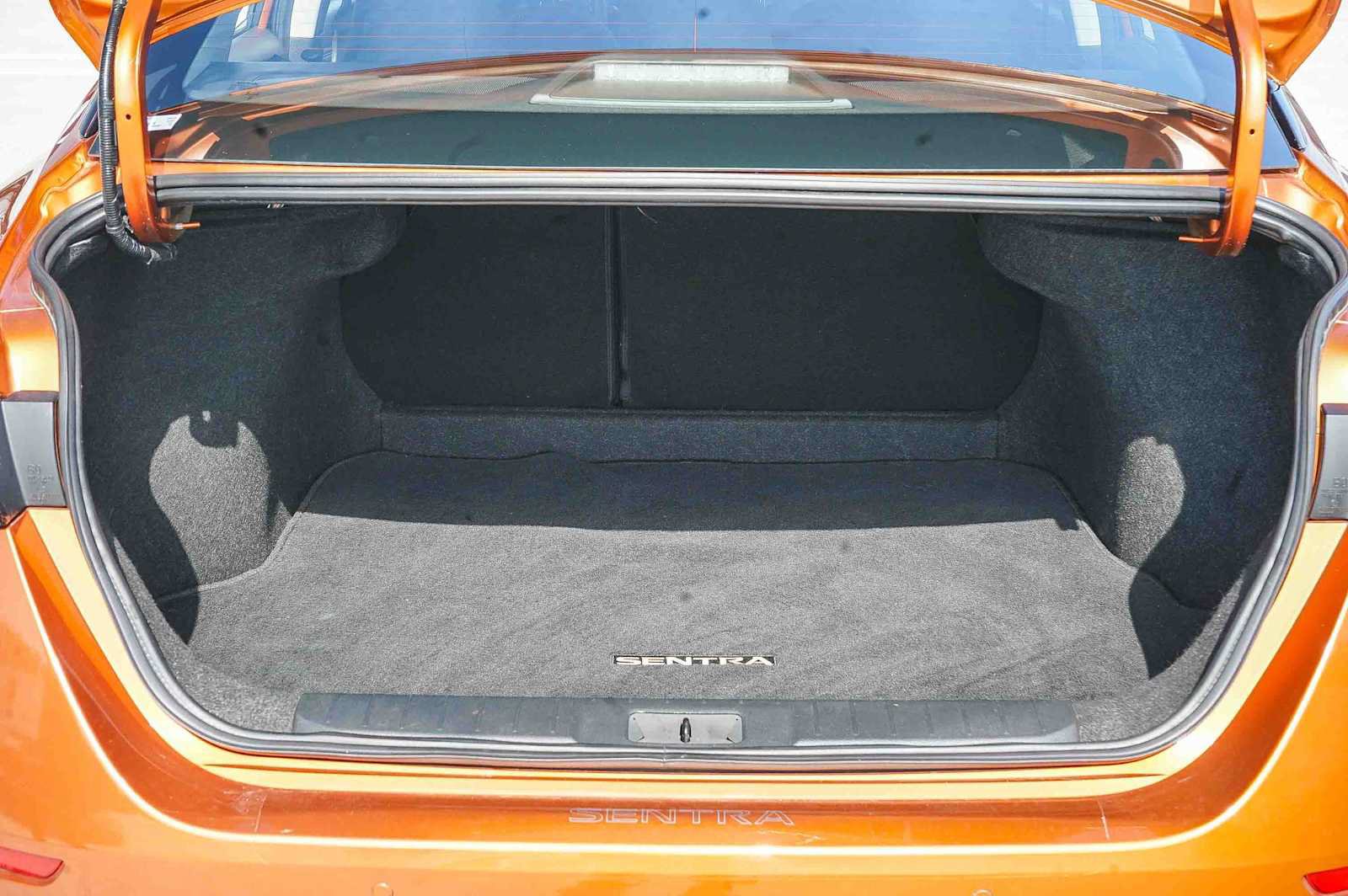 Used 2024 Nissan Sentra SR FWD image 24