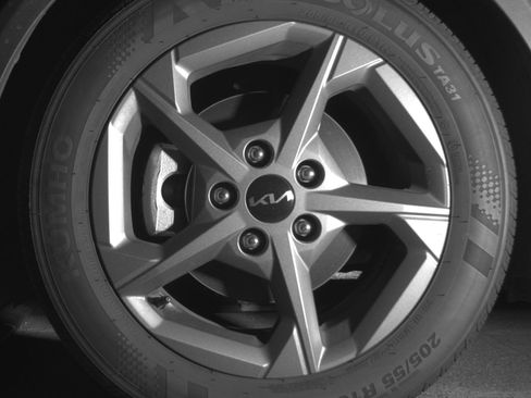 Used 2025 Kia K4 FWD image 12