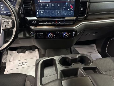 Used 2025 GMC Sierra 1500 Elevation image 17