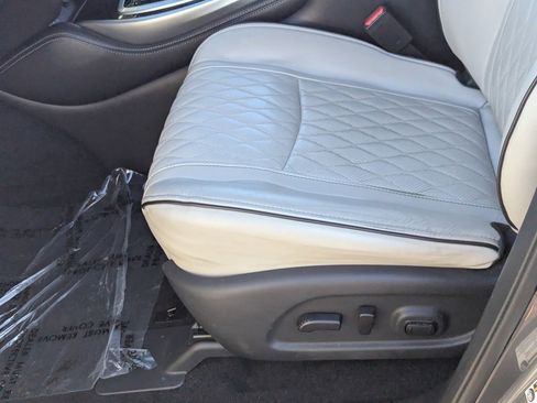 Certified 2019 INFINITI QX60 Luxe w/ Limited Package image 21