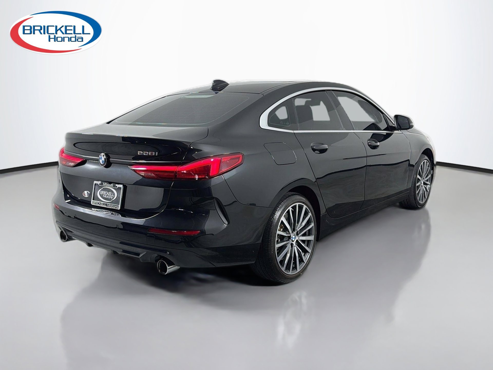 Used 2022 BMW 228i Gran Coupe w/ Convenience Package FWD image 3