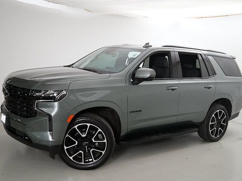 Used 2024 Chevrolet Tahoe RST w/ Luxury Package AWD/4WD image 3