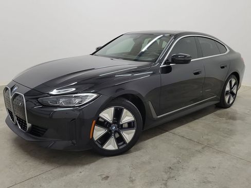 Used 2023 BMW i4 eDrive35 w/ Premium Package image 34