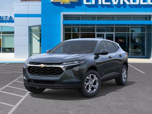 New 2026 Chevrolet Trax LS w/ LS Convenience Package FWD image 6