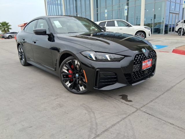 New 2026 BMW 430i w/ M Sport Package RWD image 1