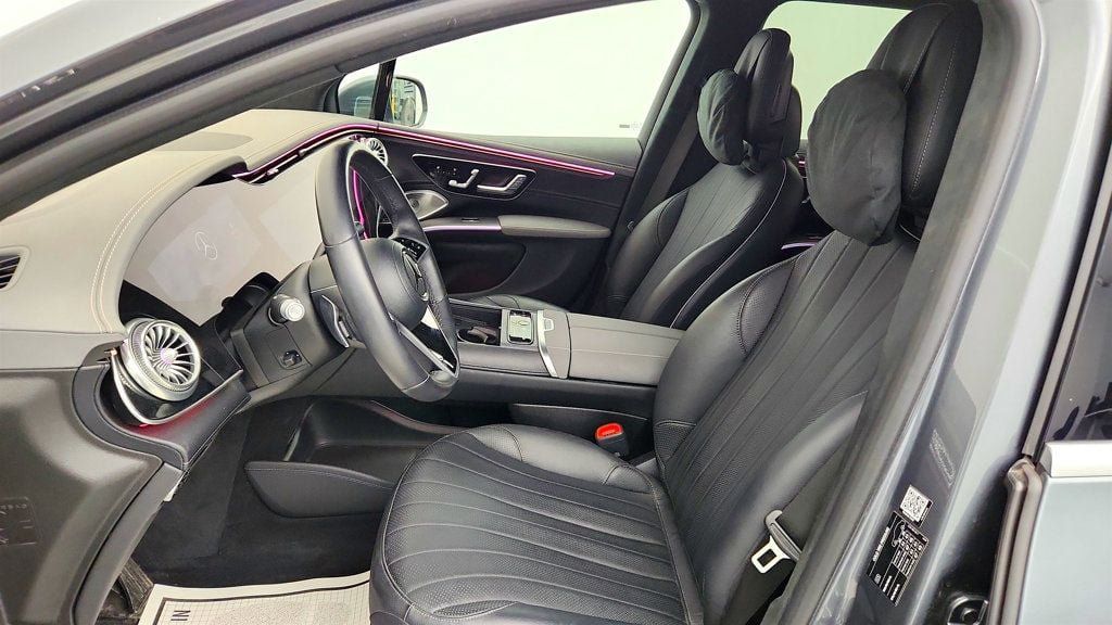 Used 2023 Mercedes-Benz EQS 580 4MATIC SUV image 18