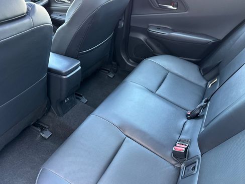 Used 2024 Toyota Prius XLE FWD image 12