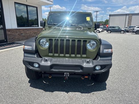 Used 2021 Jeep Wrangler Sport AWD/4WD image 10