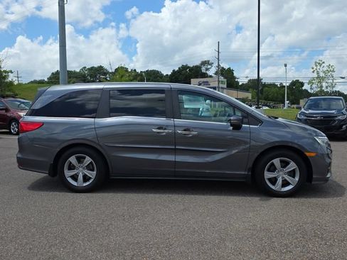 Used 2018 Honda Odyssey EX image 2