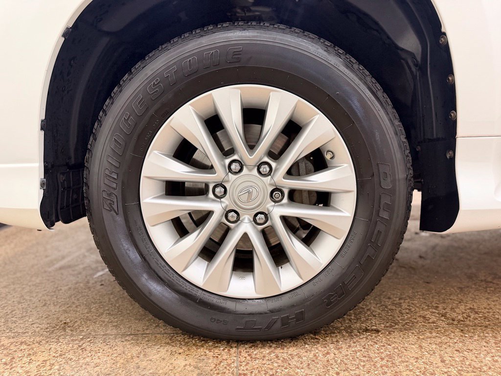 Used 2019 Lexus GX 460 Premium w/ Premium Package AWD/4WD image 28