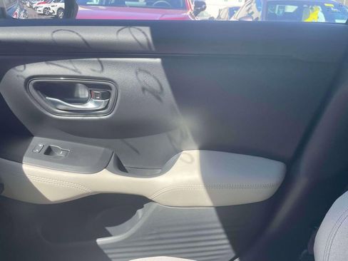 New 2026 Honda HR-V EX-L image 31