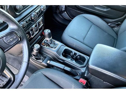 Used 2019 Jeep Wrangler Unlimited Sport S AWD/4WD image 18