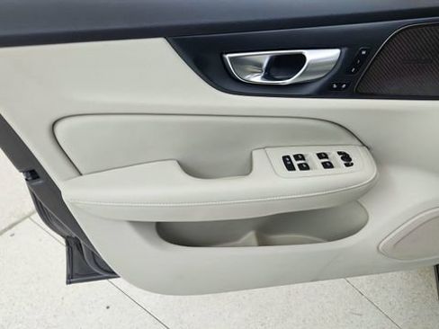 Used 2024 Volvo S60 B5 Plus w/ Climate Package image 36