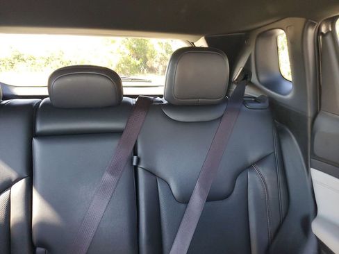 Used 2023 Jeep Compass Limited image 14