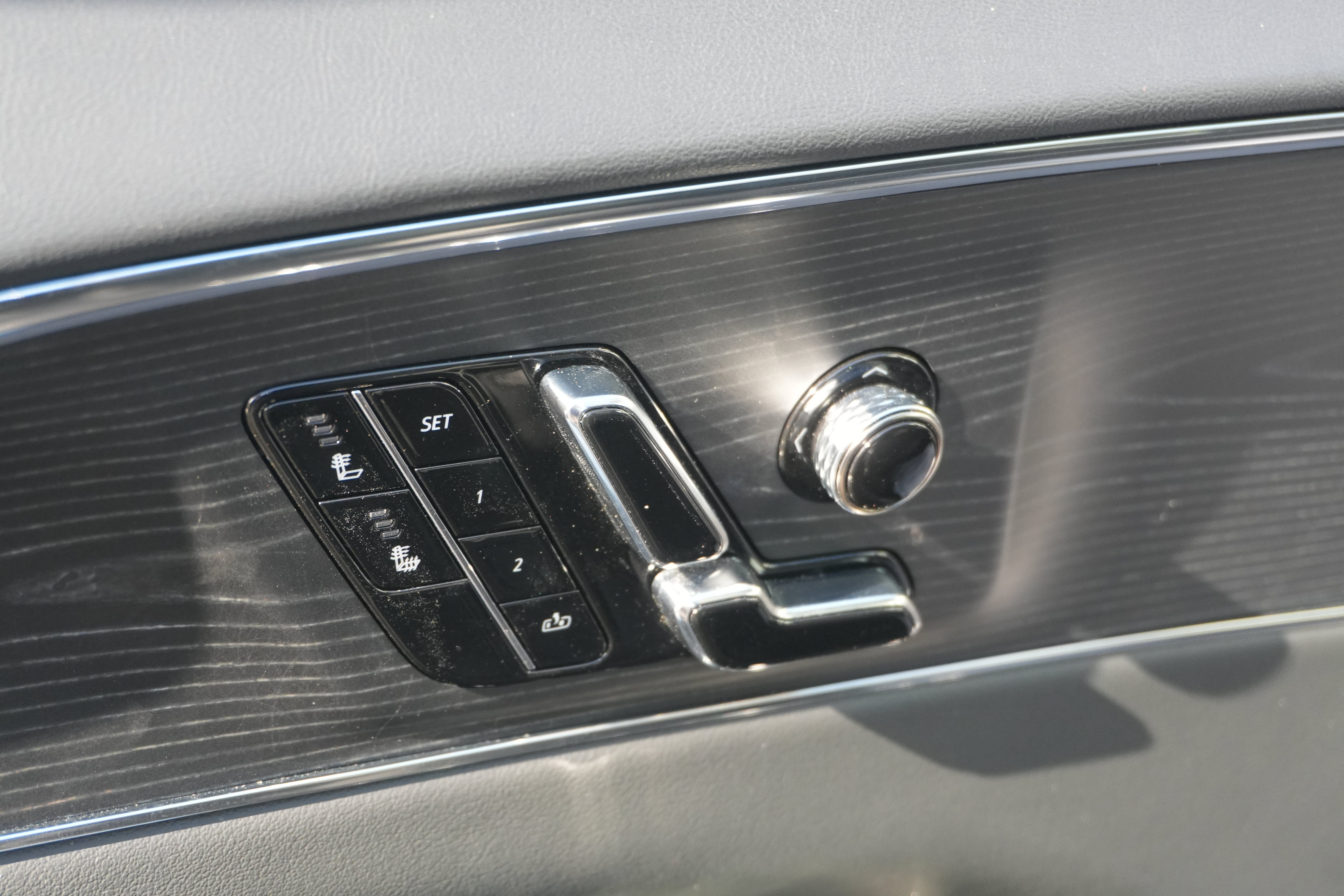 Used 2024 Cadillac Lyriq Sport AWD/4WD image 22
