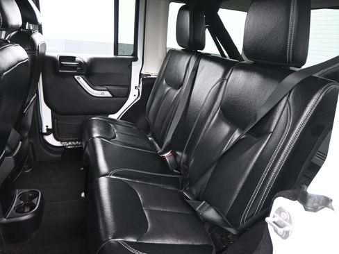 Used 2016 Jeep Wrangler Unlimited Sahara w/ Trailer Tow Group image 12