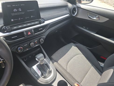 Used 2023 Kia Forte LXS w/ LXS Technology Package FWD image 27