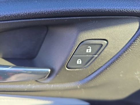 Used 2024 Chevrolet Trax LT w/ Driver Confidence Package image 15