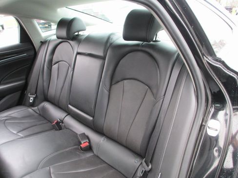 Used 2017 Buick LaCrosse Essence w/ Sun and Shade Package image 19