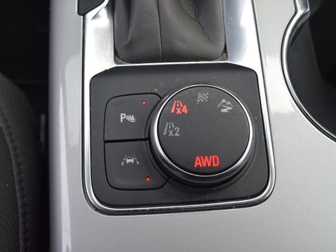 Used 2022 Chevrolet Blazer LT image 32