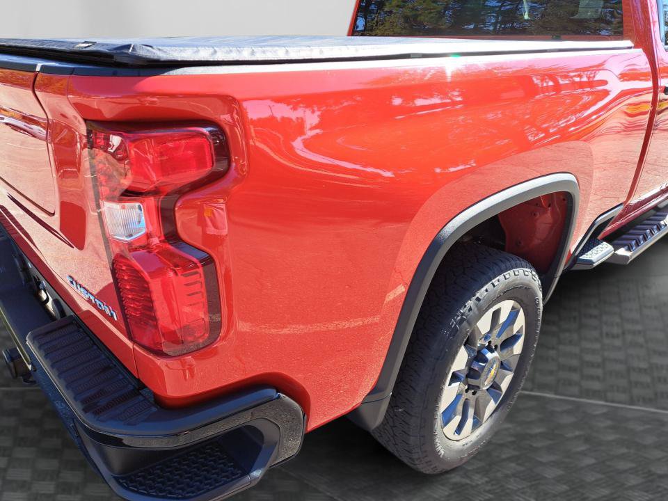 Used 2024 Chevrolet Silverado 2500 Custom w/ Custom Value Package AWD/4WD image 18