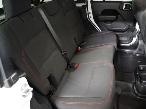 Used 2023 Jeep Wrangler Unlimited Rubicon AWD/4WD image 19