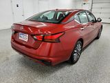 Used 2024 Nissan Altima 2.5 SV image 4