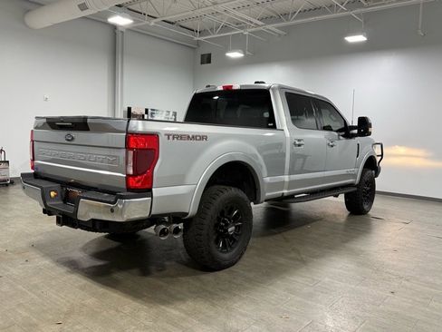 Used 2021 Ford F250 Lariat w/ Tremor Off-Road Package image 4