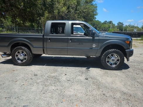 Used 2015 Ford F250 Lariat w/ Lariat Interior Package AWD/4WD image 4