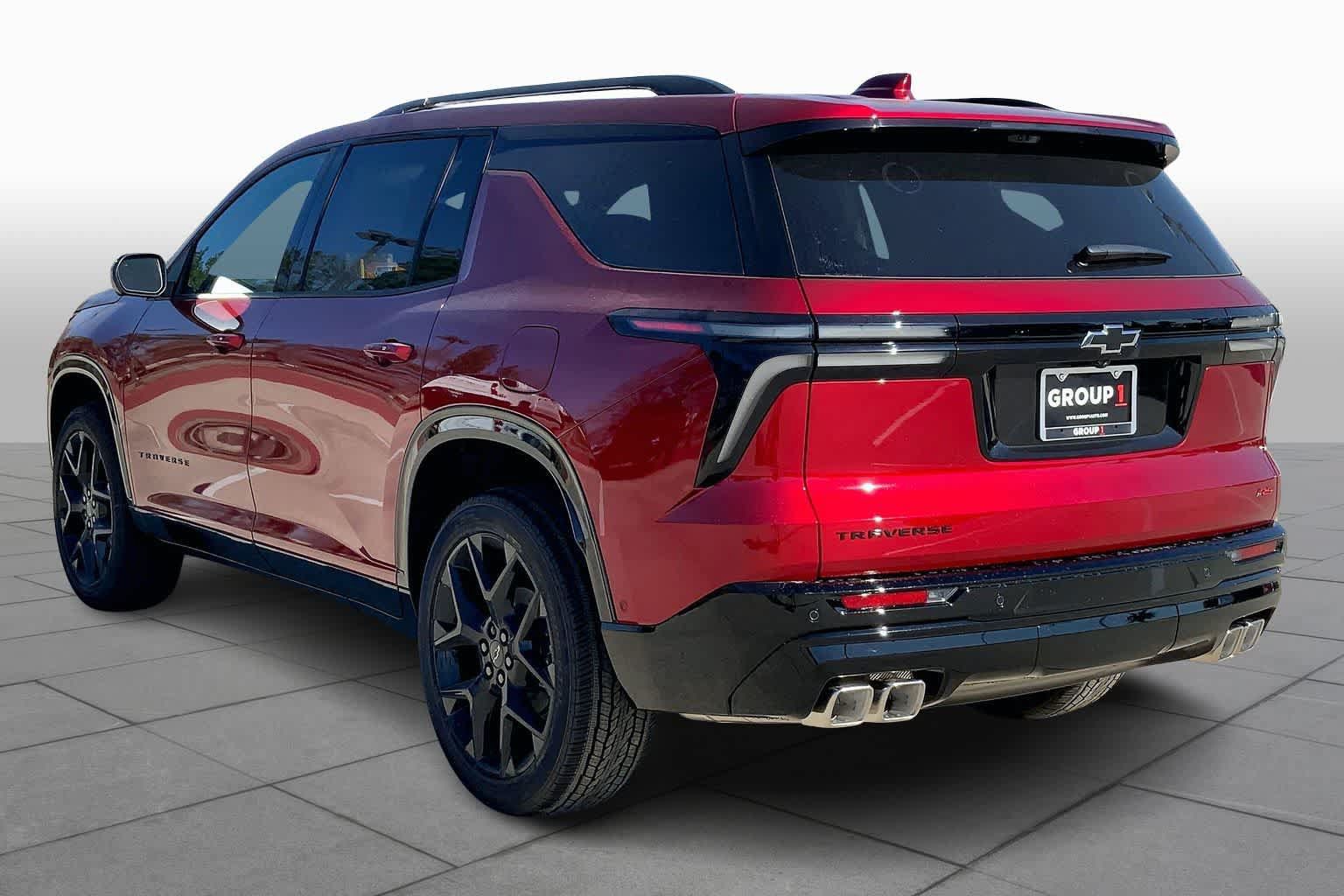 New 2026 Chevrolet Traverse RS w/ LPO, Floor Liner Package FWD image 4