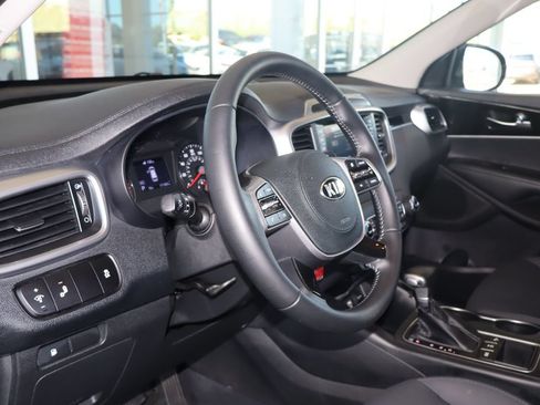 Used 2020 Kia Sorento LX w/ LX I4 Convenience Package AWD/4WD image 17