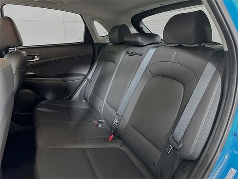 Used 2022 Hyundai Kona Limited image 24