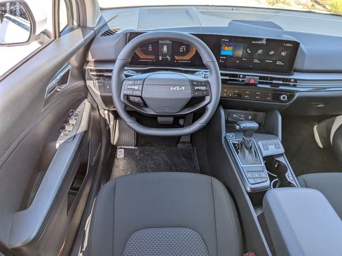 New 2026 Kia Sportage LX FWD image 19