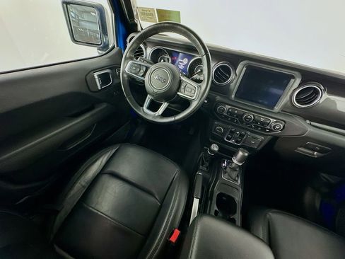 Used 2021 Jeep Wrangler Unlimited Sahara AWD/4WD image 9