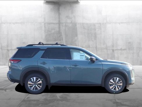 New 2026 Nissan Pathfinder SL AWD/4WD image 5