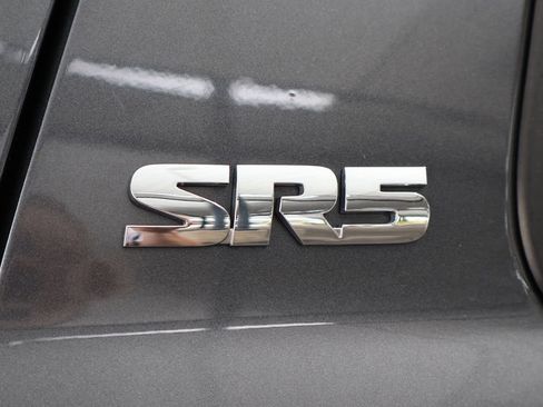 Used 2019 Toyota Sequoia SR5 AWD/4WD image 69