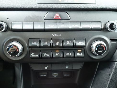 Used 2020 Kia Sportage LX w/ LX Popular Package AWD/4WD image 42