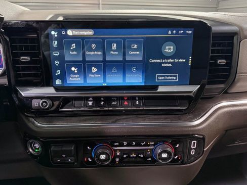 Used 2024 Chevrolet Silverado 3500 LTZ image 29