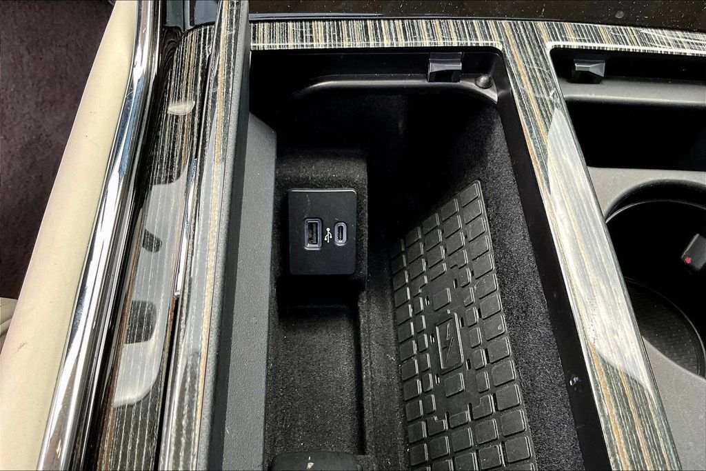 Used 2023 Lincoln Navigator Black Label AWD/4WD image 18