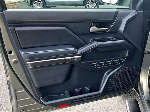 Used 2025 Toyota Tacoma TRD Off-Road image 23