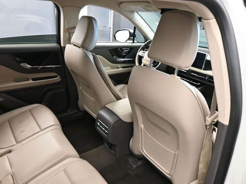 Used 2022 Lincoln Corsair Reserve image 48