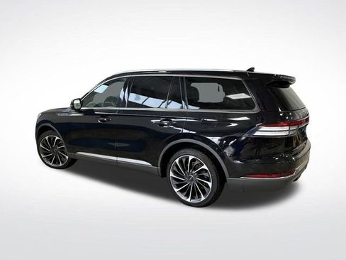 Used 2020 Lincoln Aviator Reserve w/ Equipment Group 202A image 3