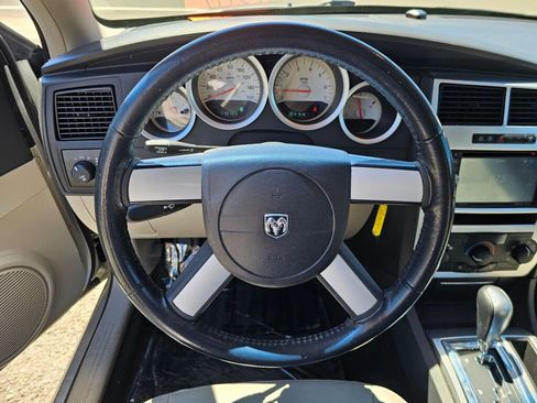 Used 2006 Dodge Magnum R/T RWD image 28