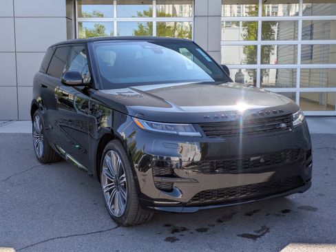 New 2026 Land Rover Range Rover Sport Dynamic SE AWD/4WD image 3