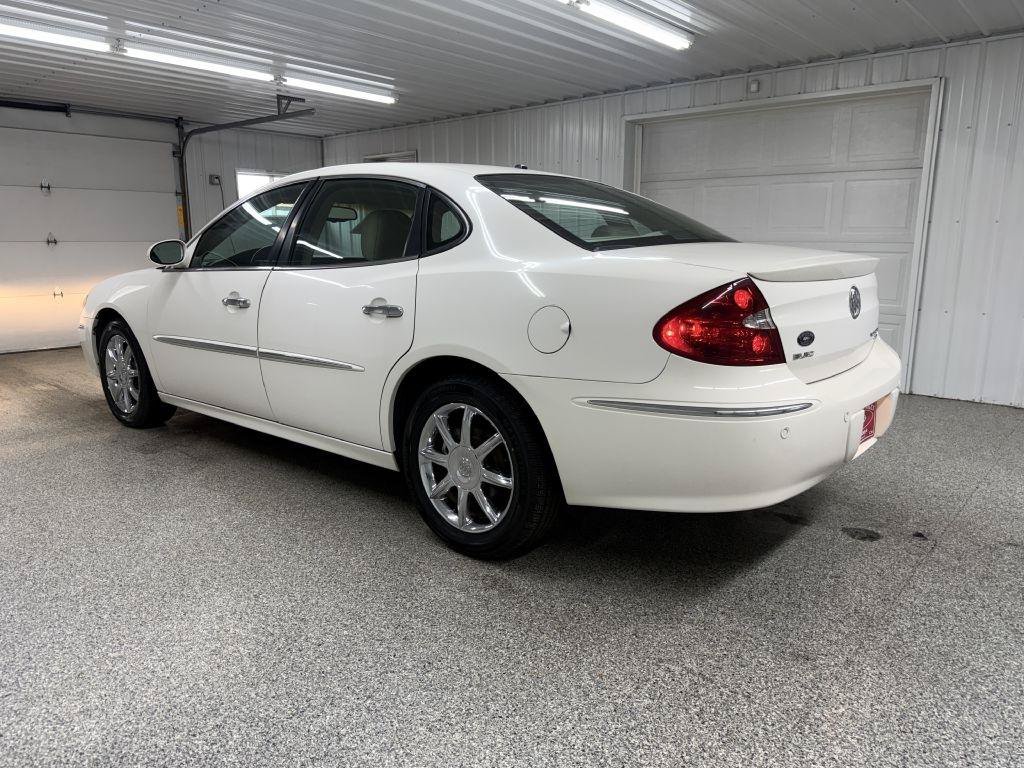 Used 2005 Buick LaCrosse CXS w/ Gold Convenience Package FWD image 4