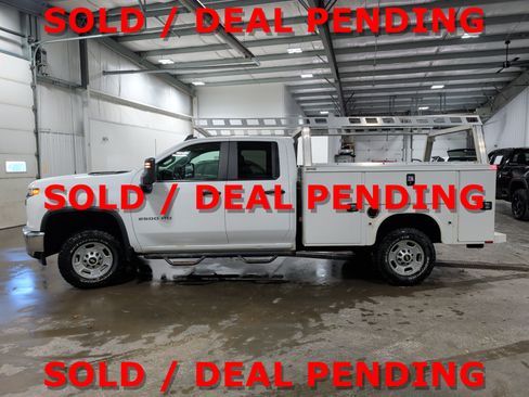 Used 2021 Chevrolet Silverado 2500 W/T w/ WT Convenience Package AWD/4WD image 5