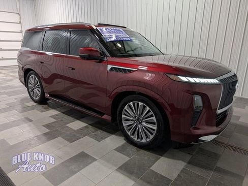 Used 2025 INFINITI QX80 Sensory AWD/4WD image 5